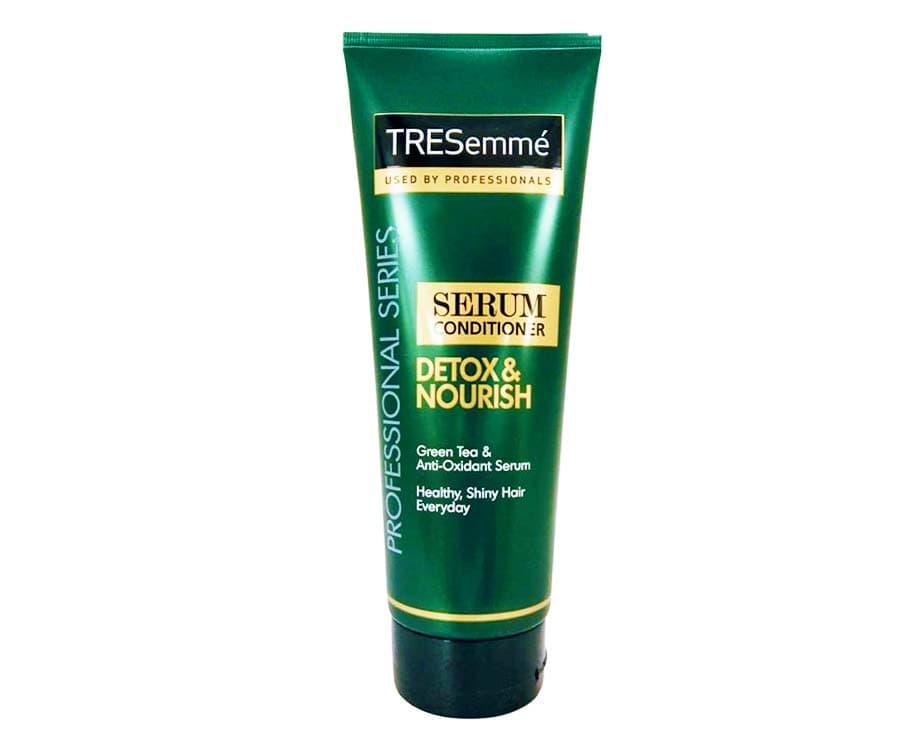 TRESemmé Professional Series Serum Conditioner Detox & Nourish 330mL