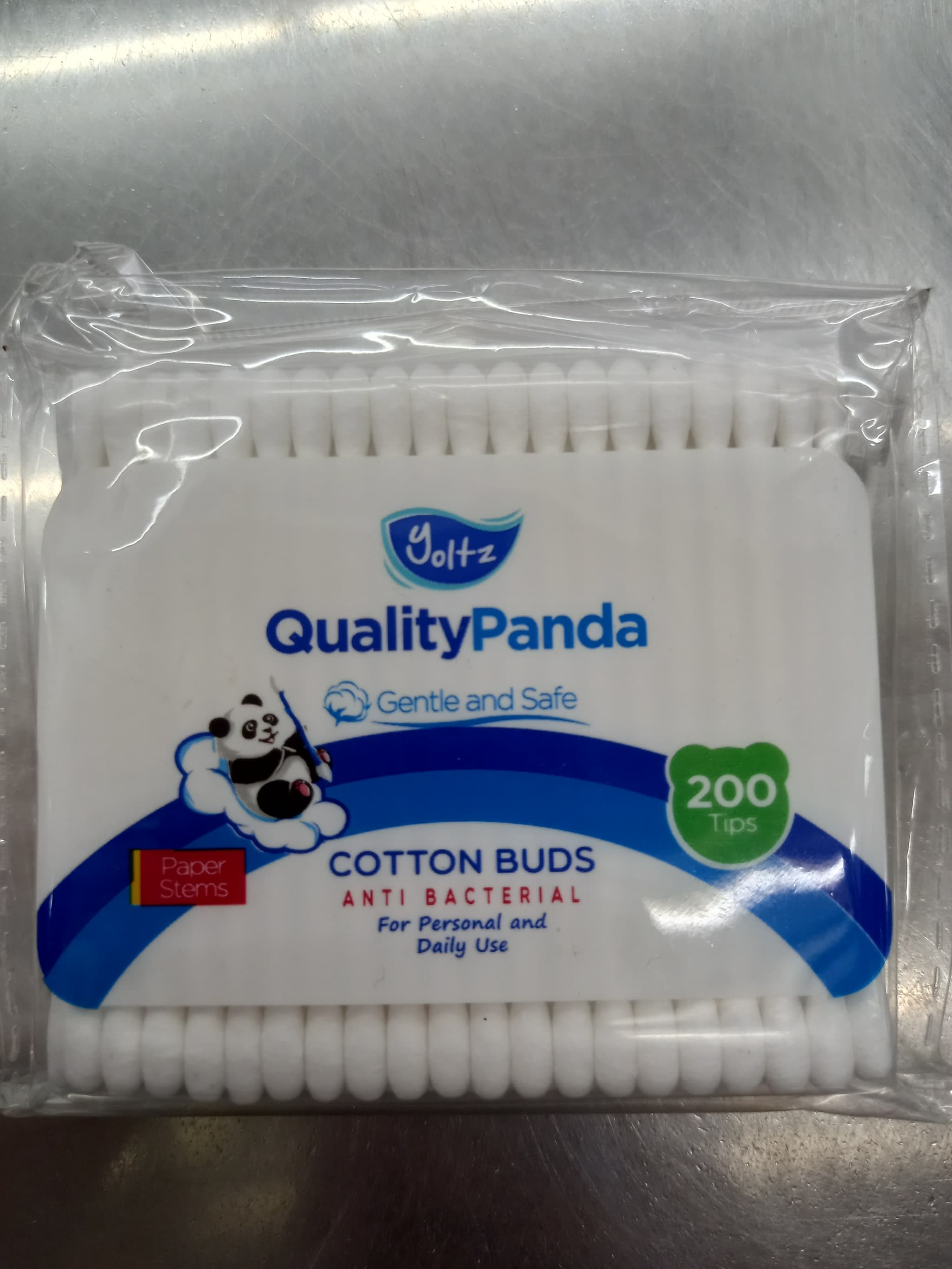 Yoltz cotton buds plastic anti bacterial 200 tips