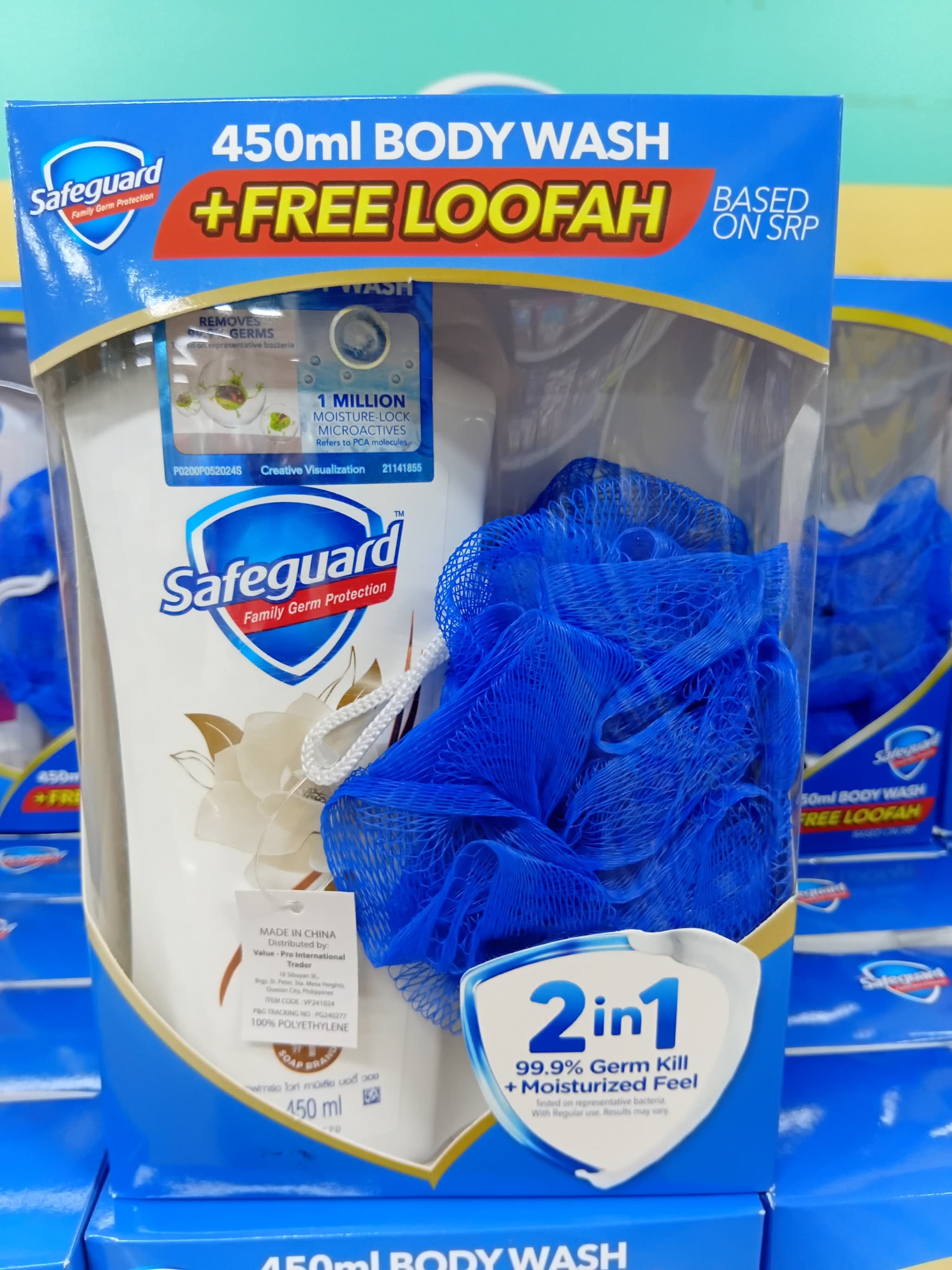 Safeguard White Camellia Bodywash 450mL + Loofah